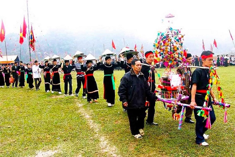 Tay ethnic community celebrating the Moon Worship Festival in Ha Giang
