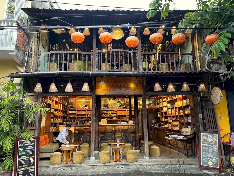Vietnamese coffee and tea from Hoi An popular souvenirs
