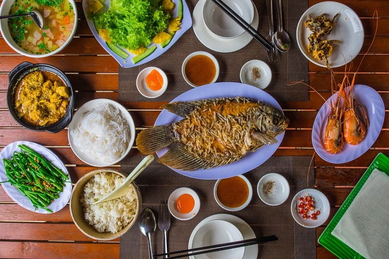 Traditional dishes from Southern Vietnam featured in a Mekong Delta Travel Guide