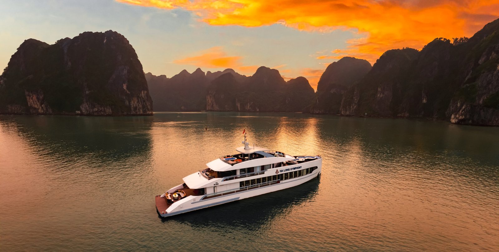 Symphony Cruise - a day trip luxury adventure to explore Halong Bay