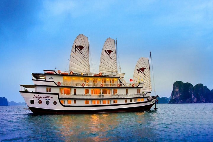 LGBT travel Vietnam – Ha Long Bay cruise experience for LGBTQ+ travelers