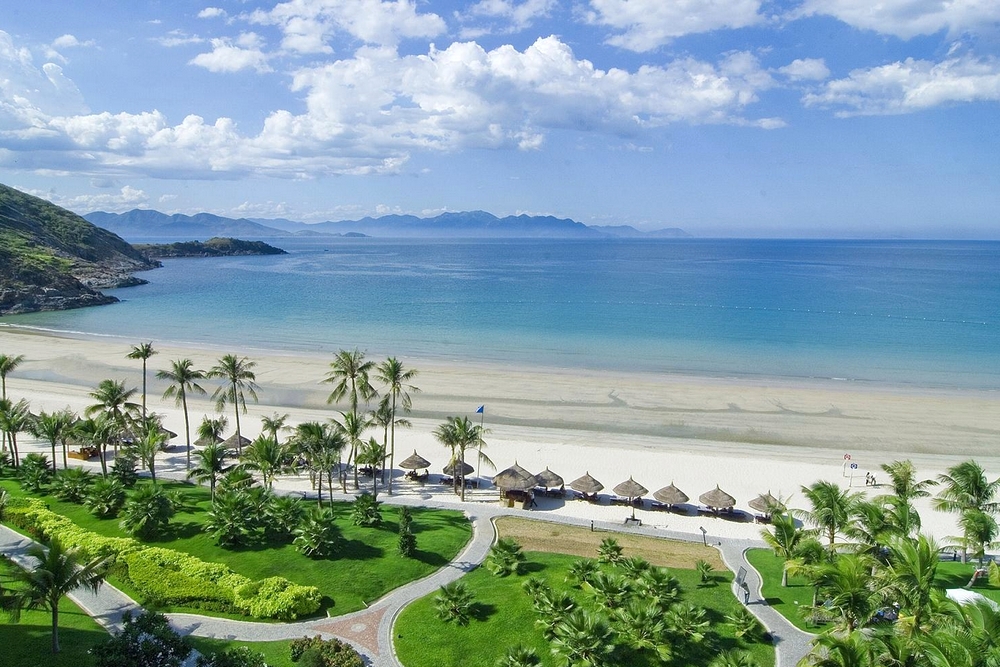 Nhat Le Beach with golden sand in Dong Hoi, Quang Binh