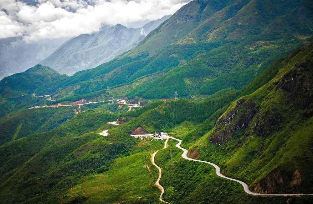 O Quy Ho Pass with winding mountain roads near Sapa