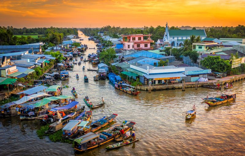 Mekong Delta floating market Vietnam day trip