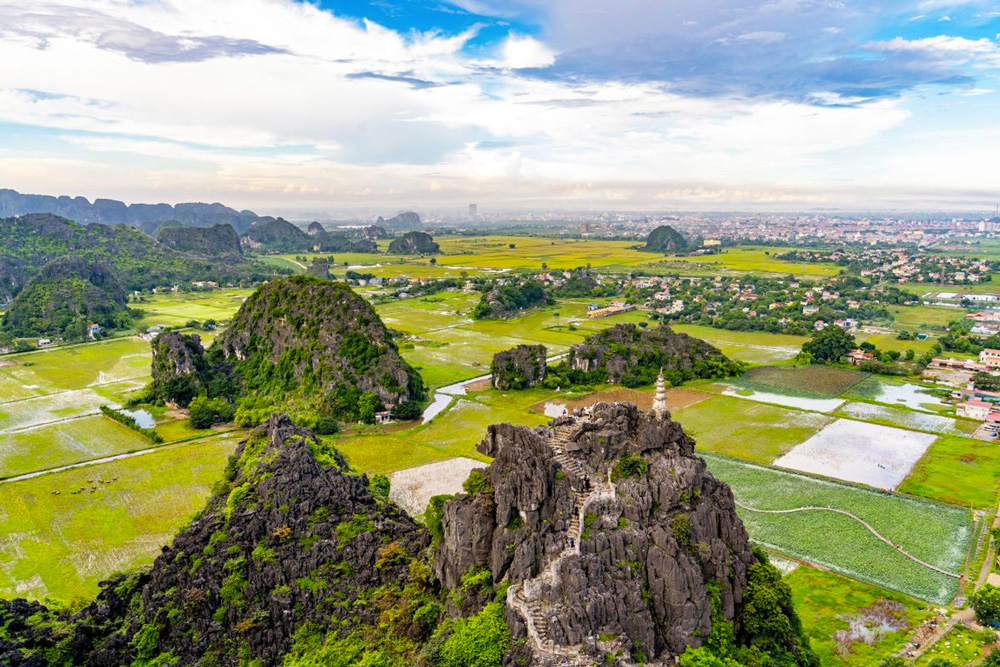 Ninh Binh landscape on a Vietnam itinerary north to south