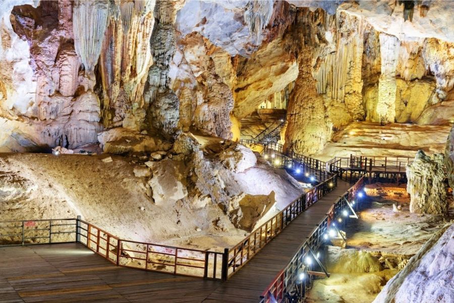 Paradise Cave in Phong Nha–Ke Bang National Park