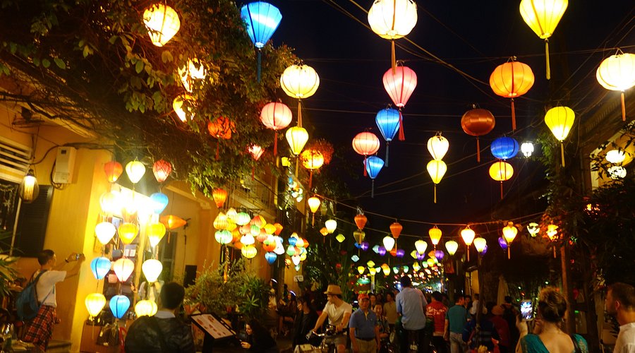 Hoi An is a relaxed destination for LGBT couples in Vietnam
