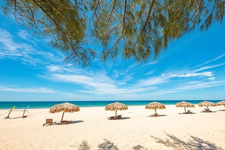 Central Vietnam beach during dry season