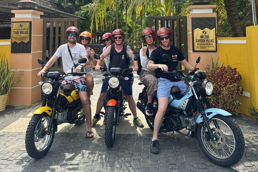 motorbike rental in Vietnam for tourists safety tips