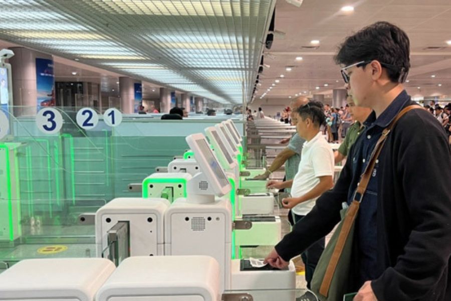 Immigration counter at Vietnam international airport