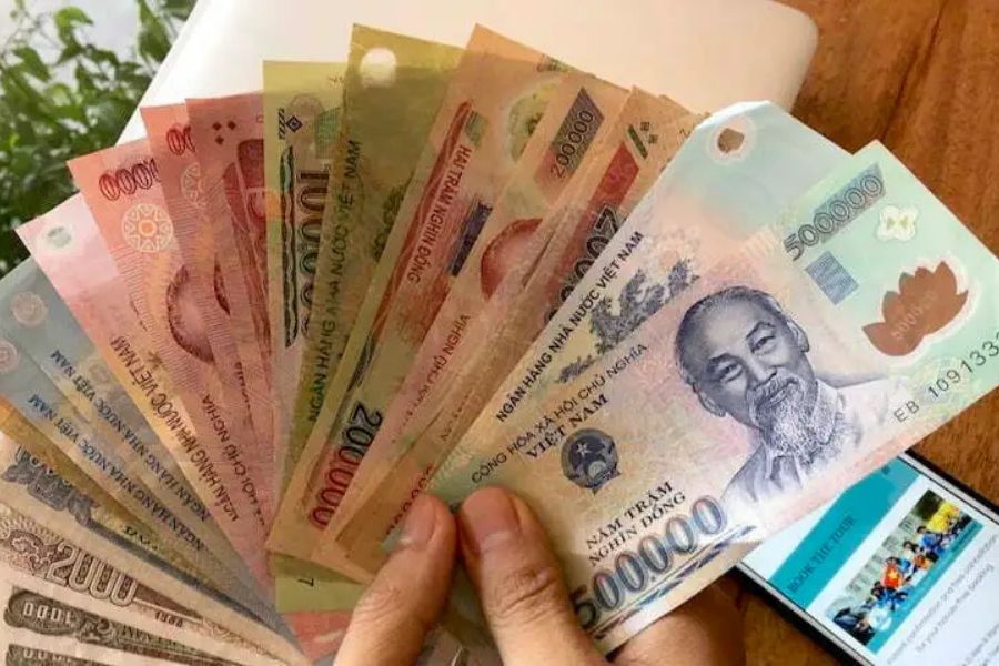 Vietnamese dong currency for travelers avoiding scams