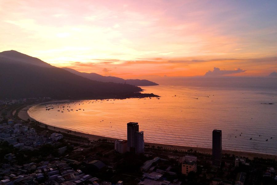 Best beaches in Vietnam with turquoise water and tropical coastline