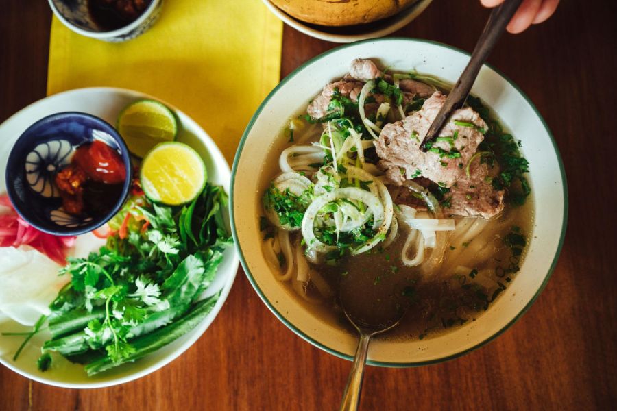 what to eat in vietnam pho noodle soup