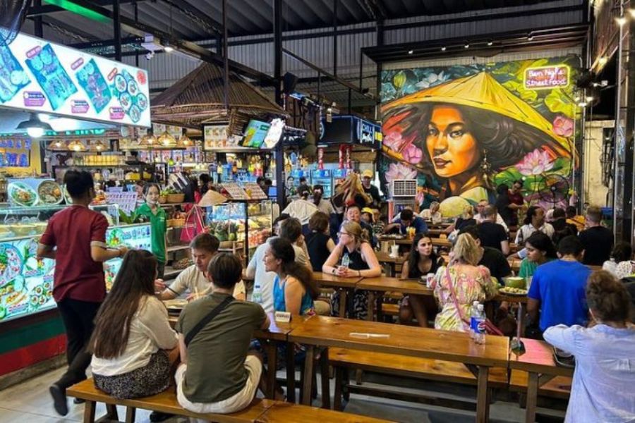 Affordable street food in Vietnam