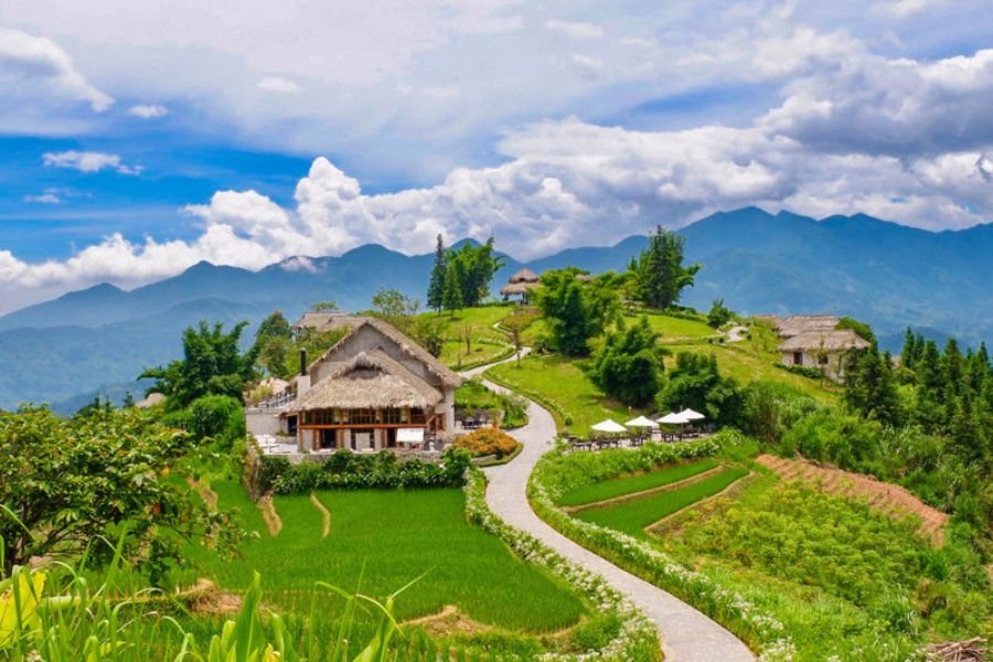 Romantic travel experiences in Vietnam for couples