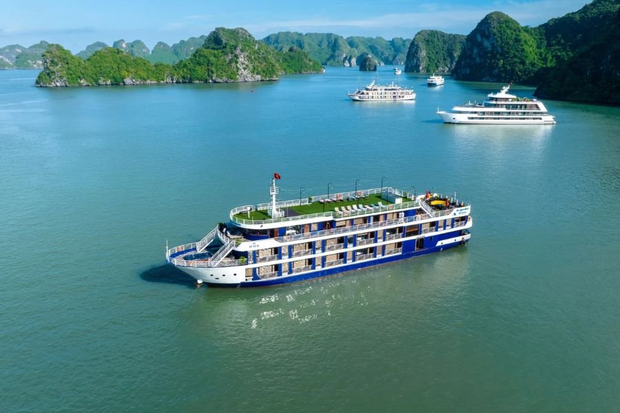 Choose the Right Ha Long Bay Cruise for your Vietnam trip