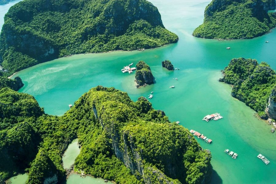 Different routes to consider when choosing a Ha Long Bay cruise