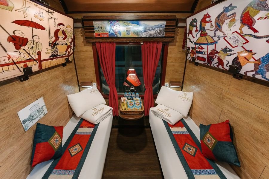 Vietnam Train Travel overnight sleeper train to Lao Cai