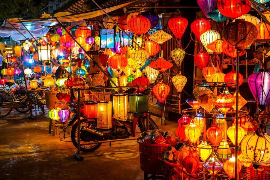Solo traveler exploring Hoi An during Solo Travel Vietnam
