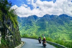 Motorbike Vietnam travel guide for international travelers