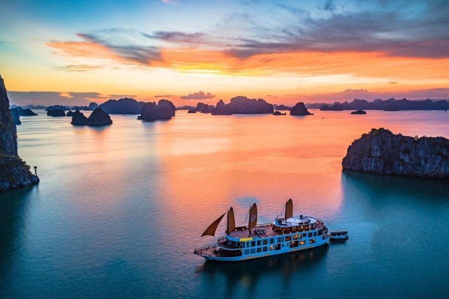 Ha Long Bay cruise in October Vietnam